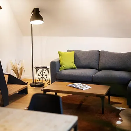 Q-Stall Apartments, Apartment Q6 شقة *