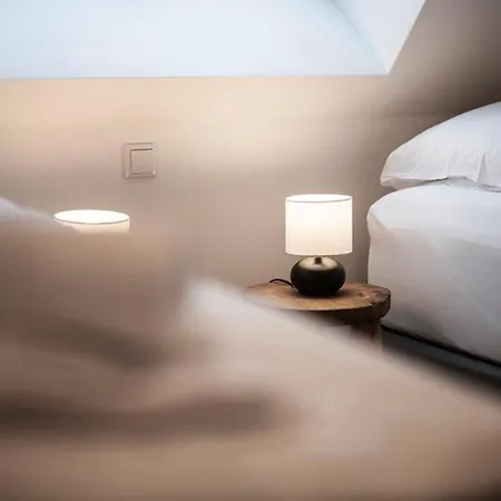 Q-Stall Apartments, Apartment Q6 *